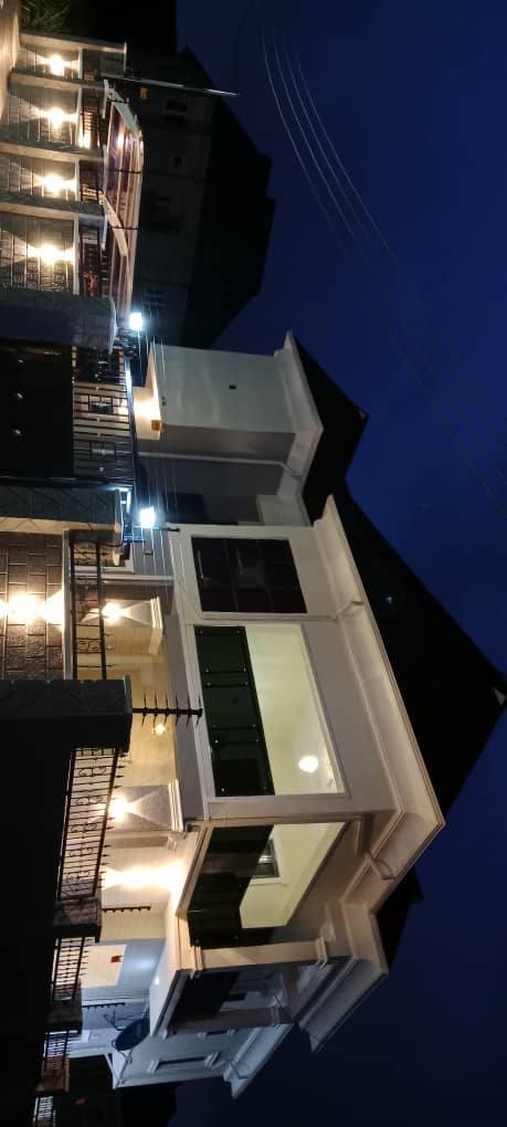 Modern Luxury Residence